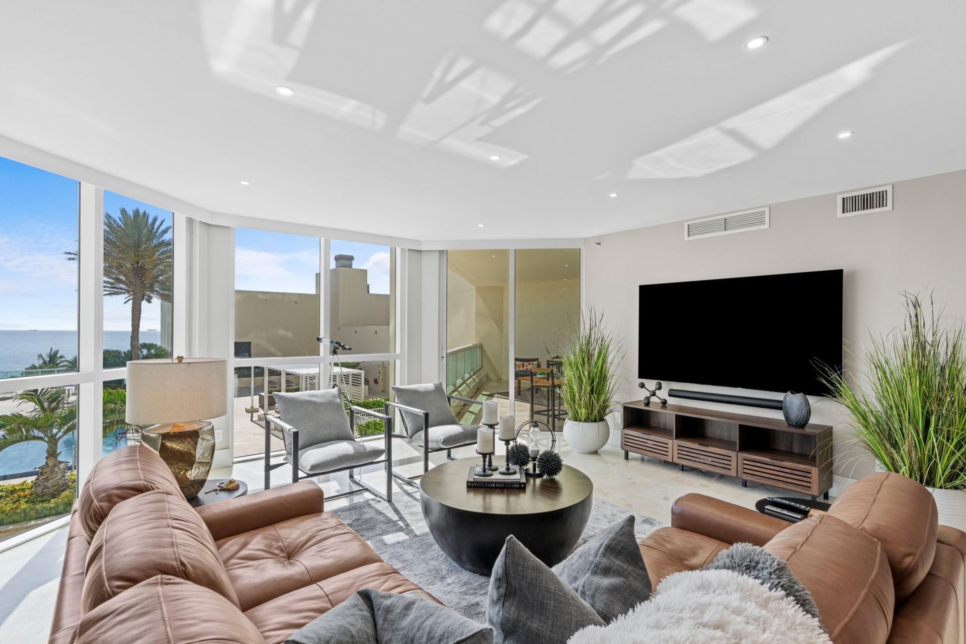 101 S Fort Lauderdale Beach Boulevard, Unit 702, Fort Lauderdale, FL 33316 Photo