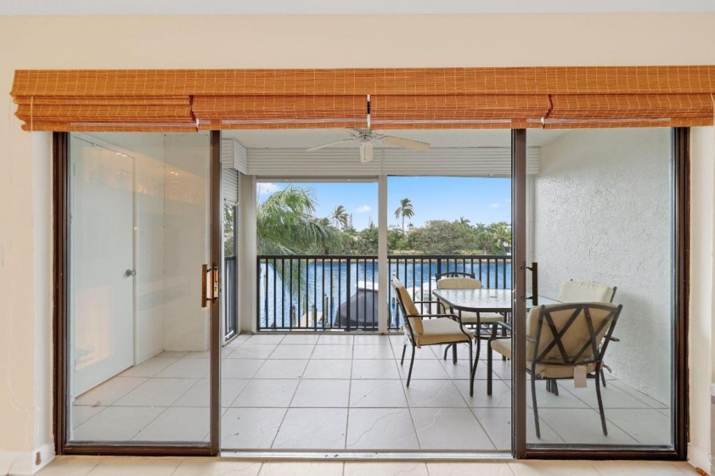 240 Captains Walk, Unit 5140, Delray Beach, FL 33483 Photo