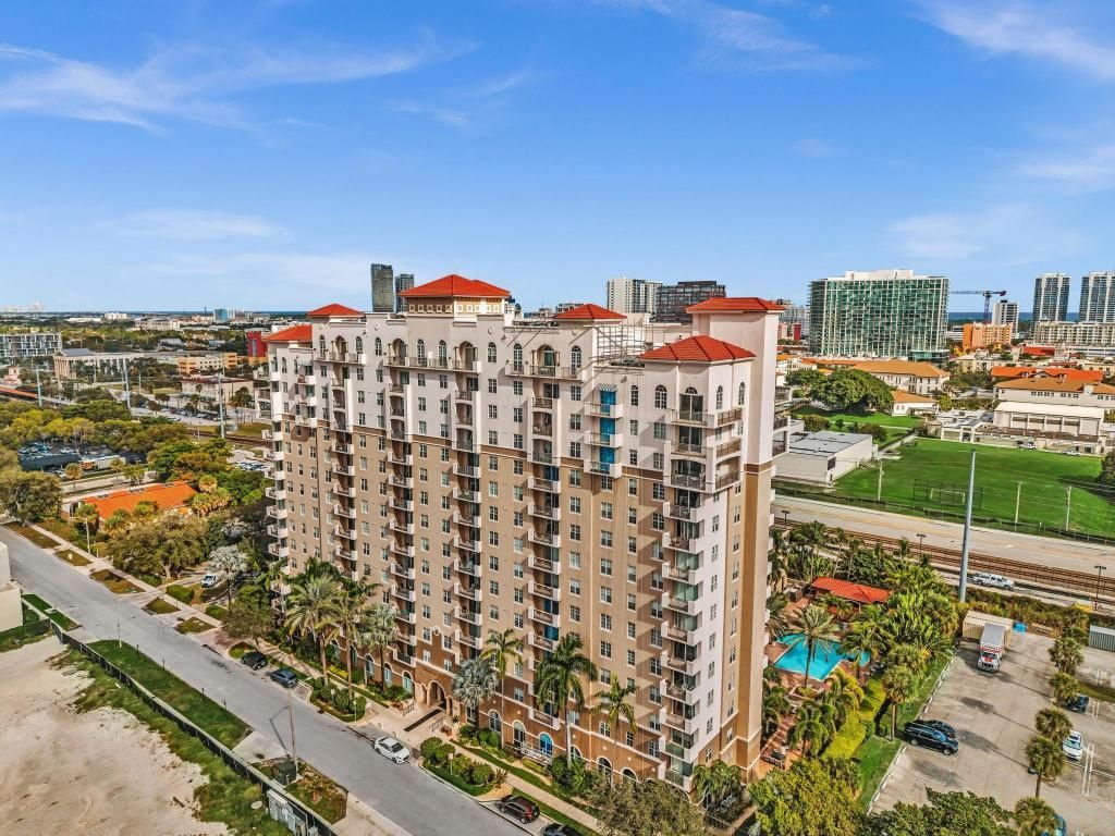 616 Clearwater Park Road, Unit 508, West Palm Beach, FL 33401 Photo