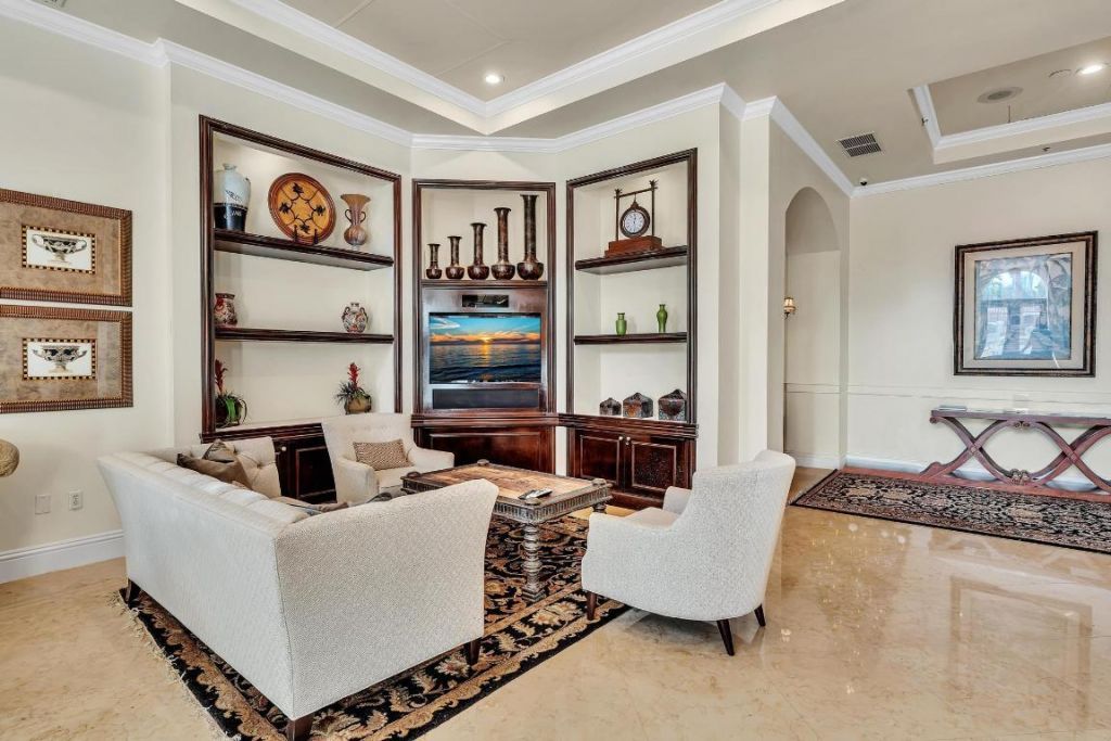 616 Clearwater Park Road, Unit 508, West Palm Beach, FL 33401 Photo