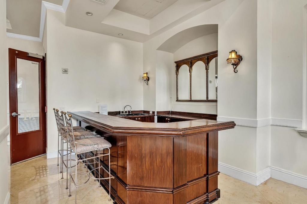 616 Clearwater Park Road, Unit 508, West Palm Beach, FL 33401 Photo