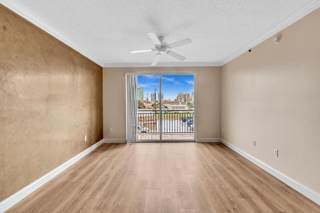 616 Clearwater Park Road, Unit 508, West Palm Beach, FL 33401 Photo