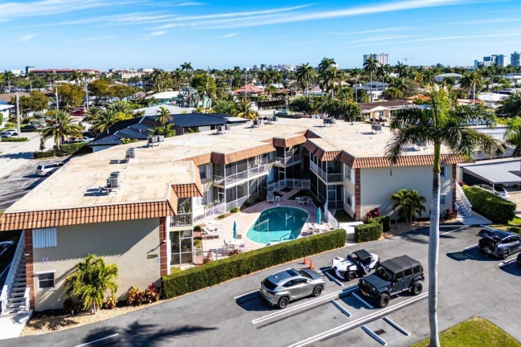 2201 SE 9th Street, Unit 107, Pompano Beach, FL 33062 Photo