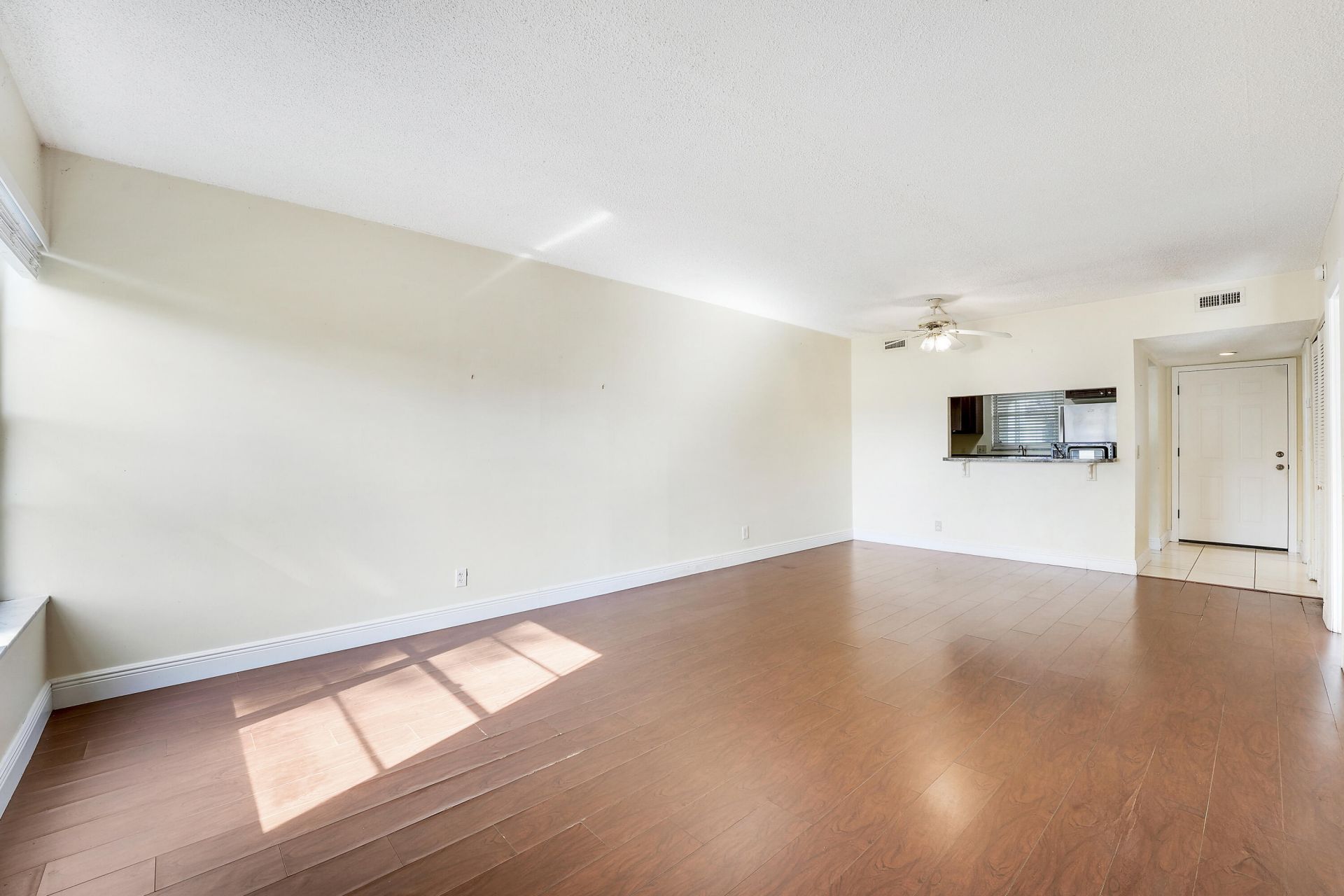 12003 Poinciana Boulevard, Unit 105, Royal Palm Beach, FL 33411 Photo