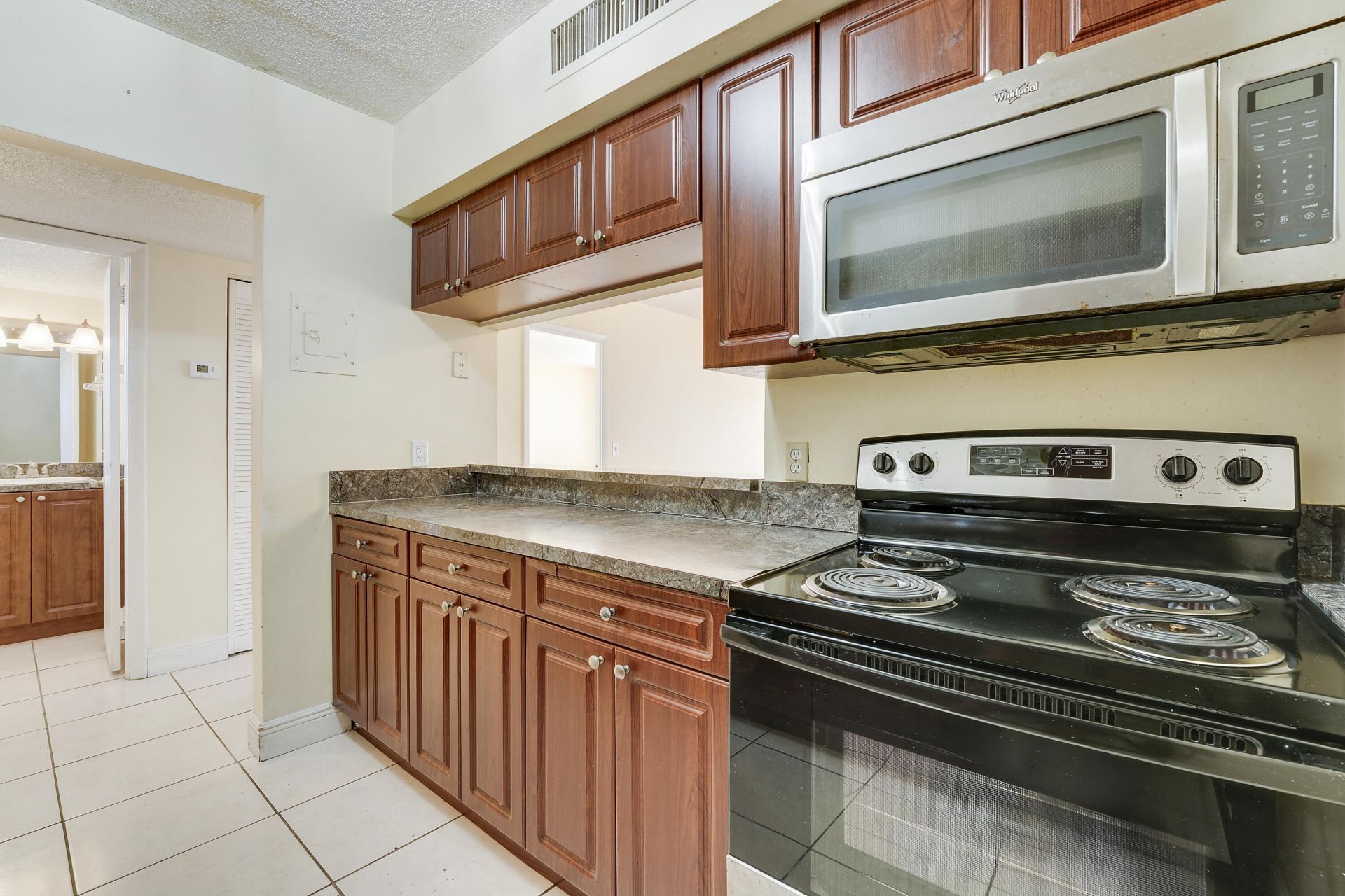12003 Poinciana Boulevard, Unit 105, Royal Palm Beach, FL 33411 Photo