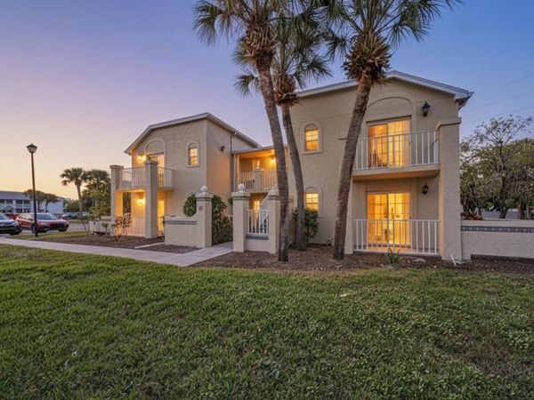 1679 SE Green Acres Circle, Unit Mm 102, Port Saint Lucie, FL 34952