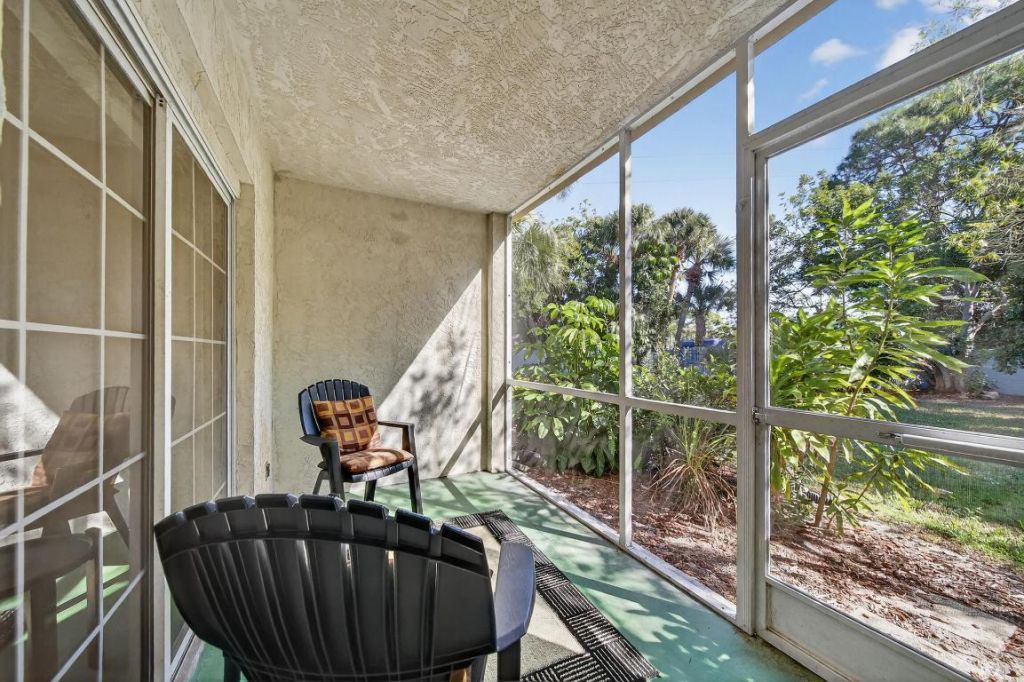 1679 SE Green Acres Circle, Unit Mm 102, Port Saint Lucie, FL 34952 Photo