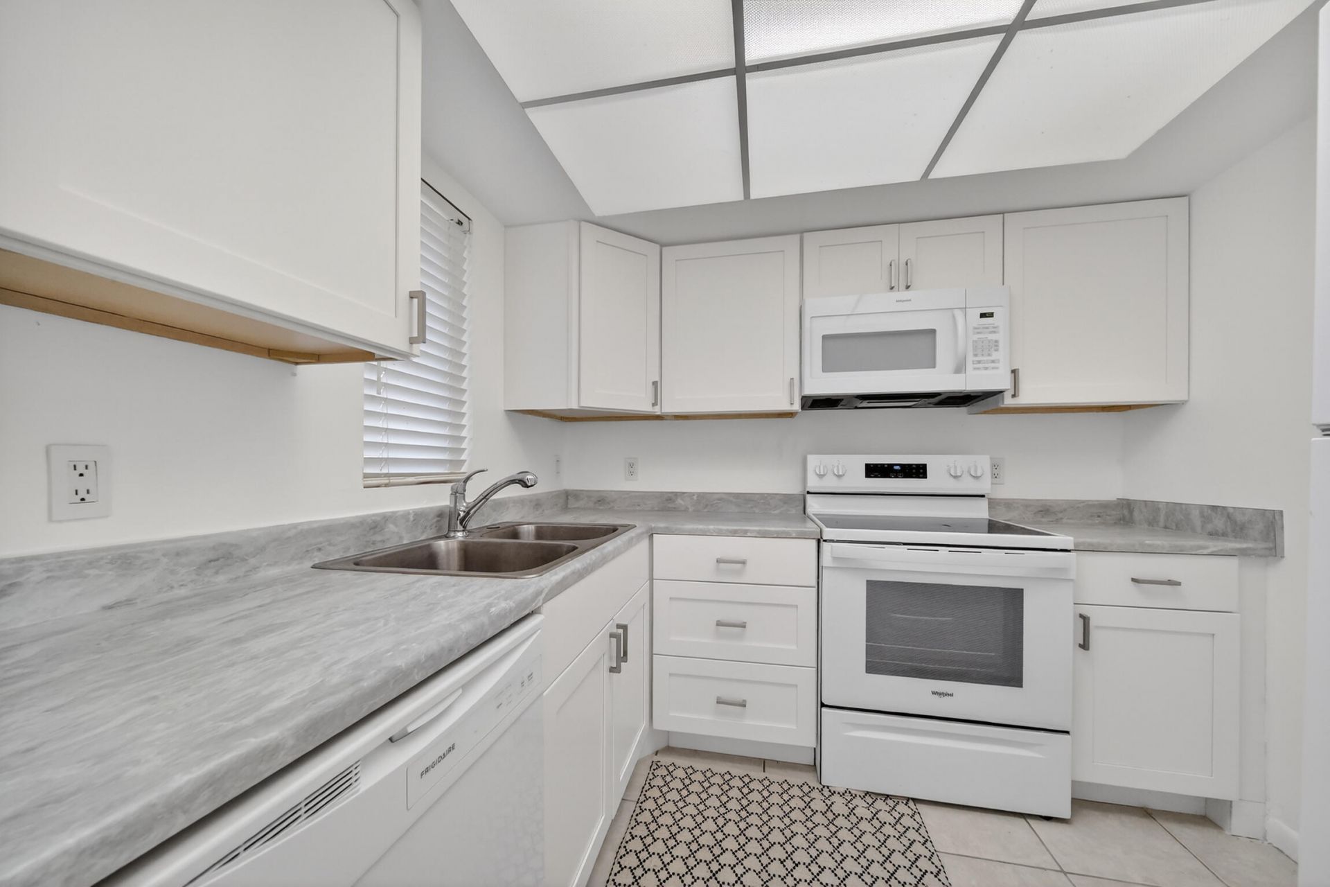 1679 SE Green Acres Circle, Unit Mm 102, Port Saint Lucie, FL 34952 Photo