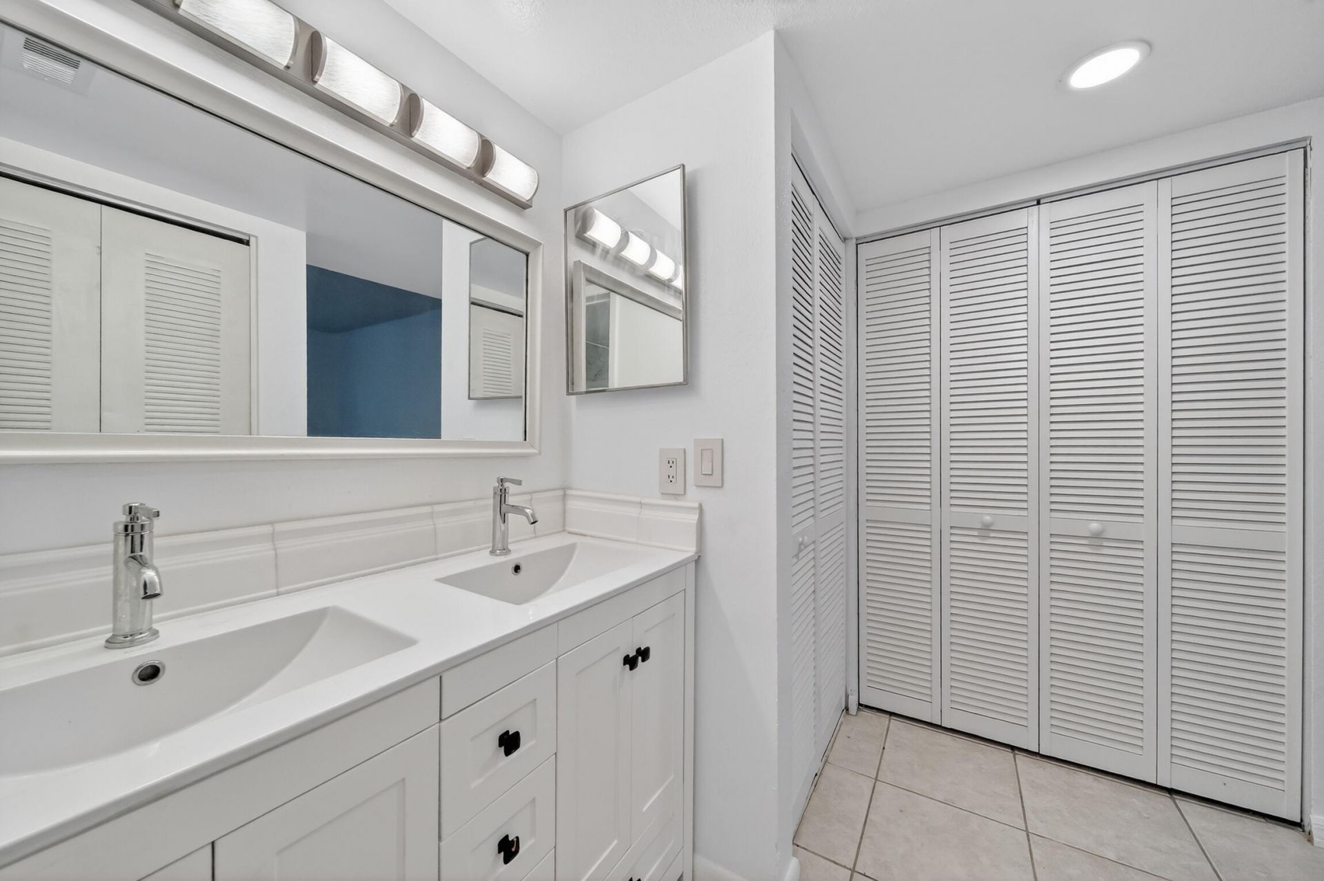 1679 SE Green Acres Circle, Unit Mm 102, Port Saint Lucie, FL 34952 Photo