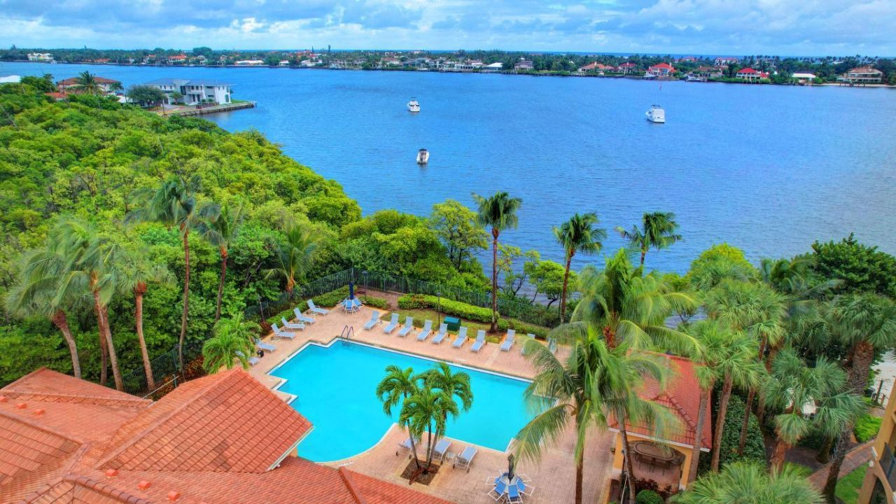 500 Scotia Drive, Unit 305, Hypoluxo, FL 33462 Photo