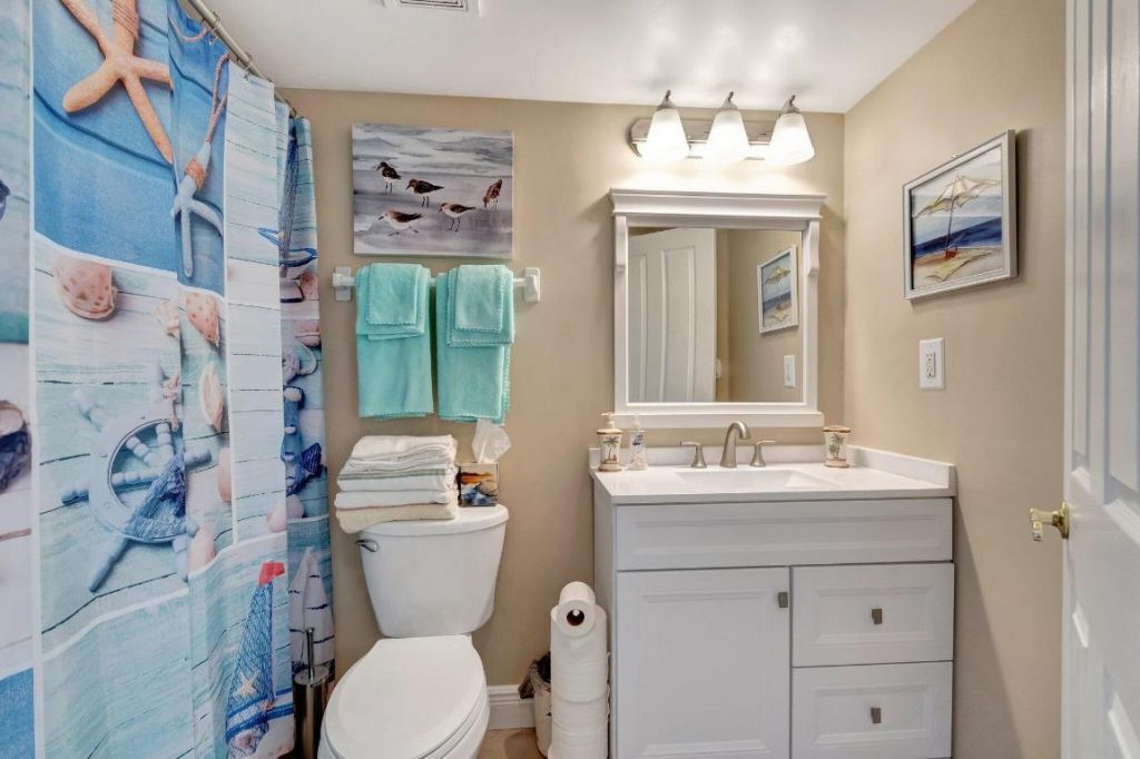 500 Scotia Drive, Unit 305, Hypoluxo, FL 33462 Photo