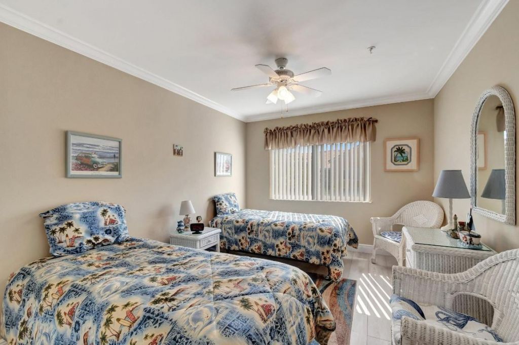 500 Scotia Drive, Unit 305, Hypoluxo, FL 33462 Photo