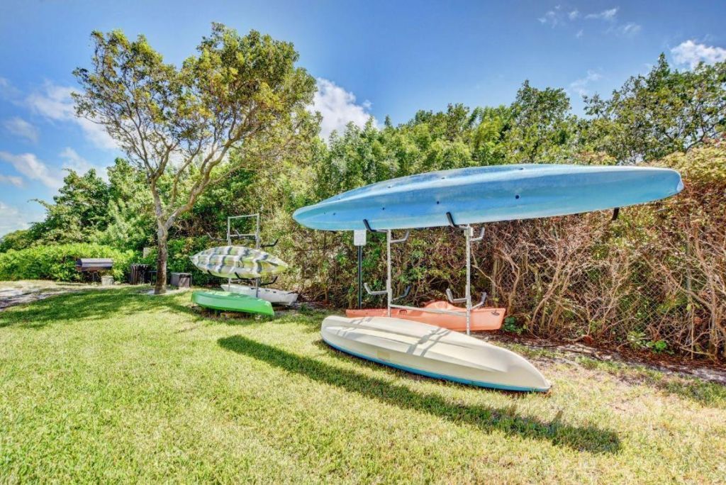 500 Scotia Drive, Unit 305, Hypoluxo, FL 33462 Photo