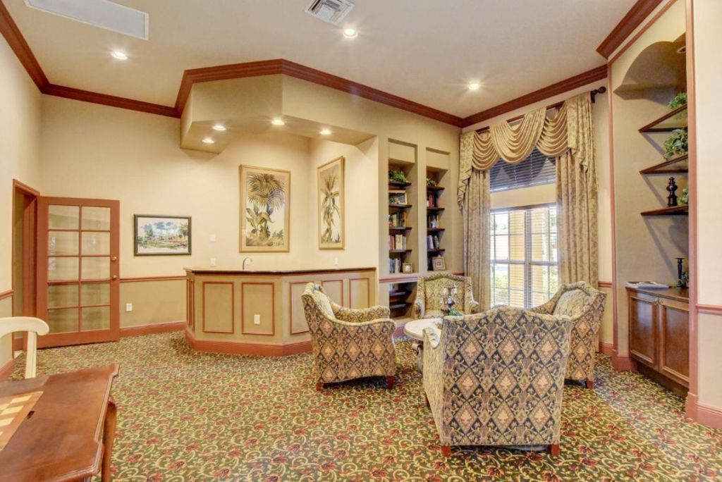 500 Scotia Drive, Unit 305, Hypoluxo, FL 33462 Photo