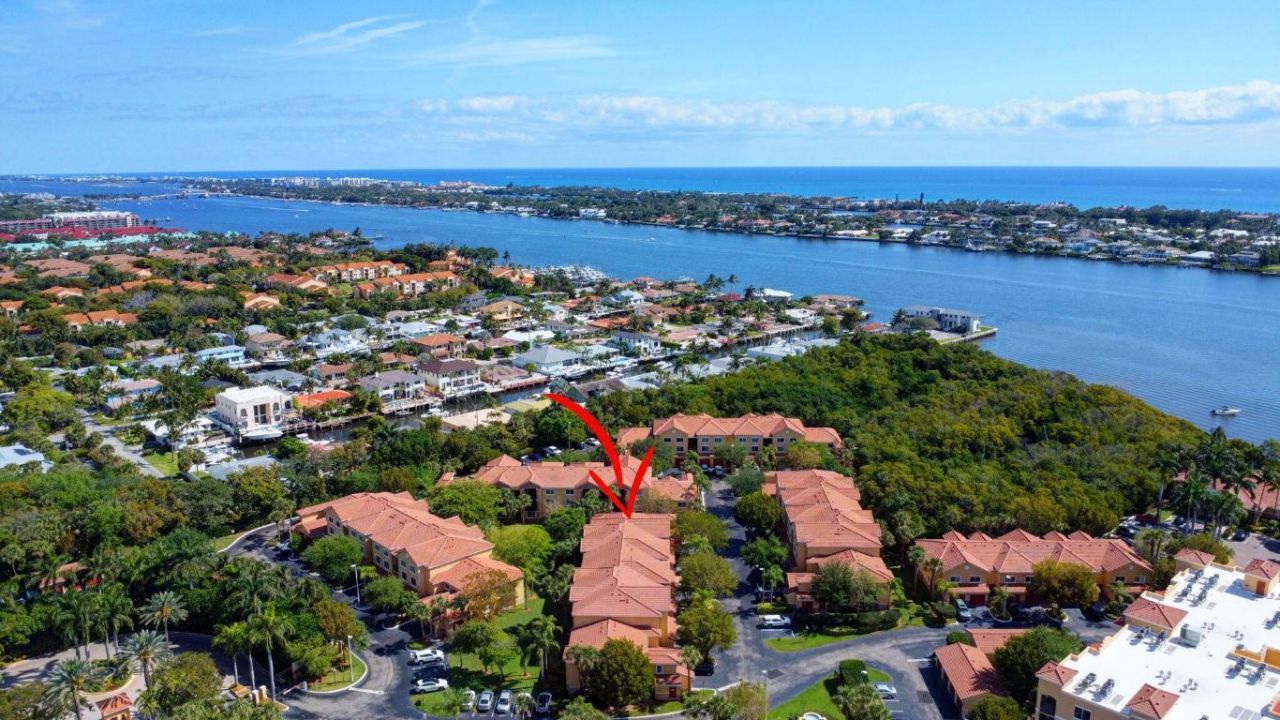 500 Scotia Drive, Unit 305, Hypoluxo, FL 33462 Photo