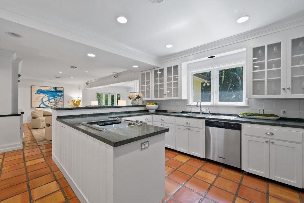 274 Monterey Road, Palm Beach, FL 33480 Photo