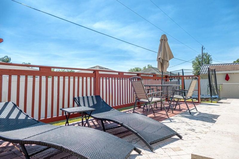 725 SW Hibiscus Street, Port Saint Lucie, FL 34983 Photo