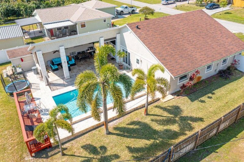 725 SW Hibiscus Street, Port Saint Lucie, FL 34983 Photo