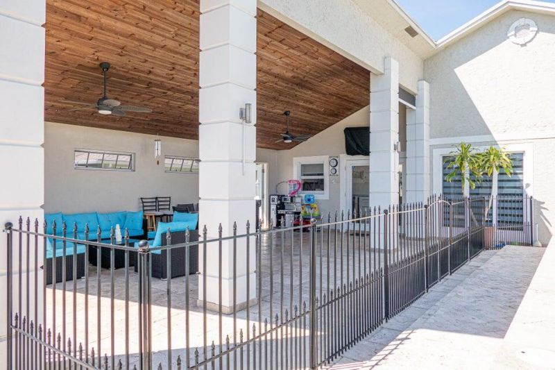 725 SW Hibiscus Street, Port Saint Lucie, FL 34983 Photo