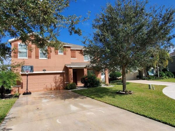 1615 Lexington Square SW, Vero Beach, FL 32962