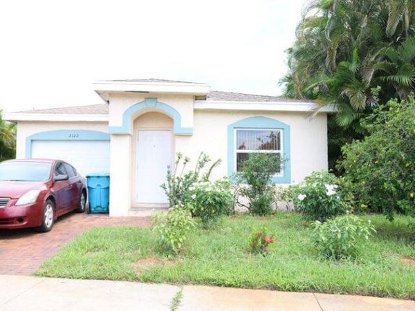 2122 E Ridge Circle E, Boynton Beach, FL 33435