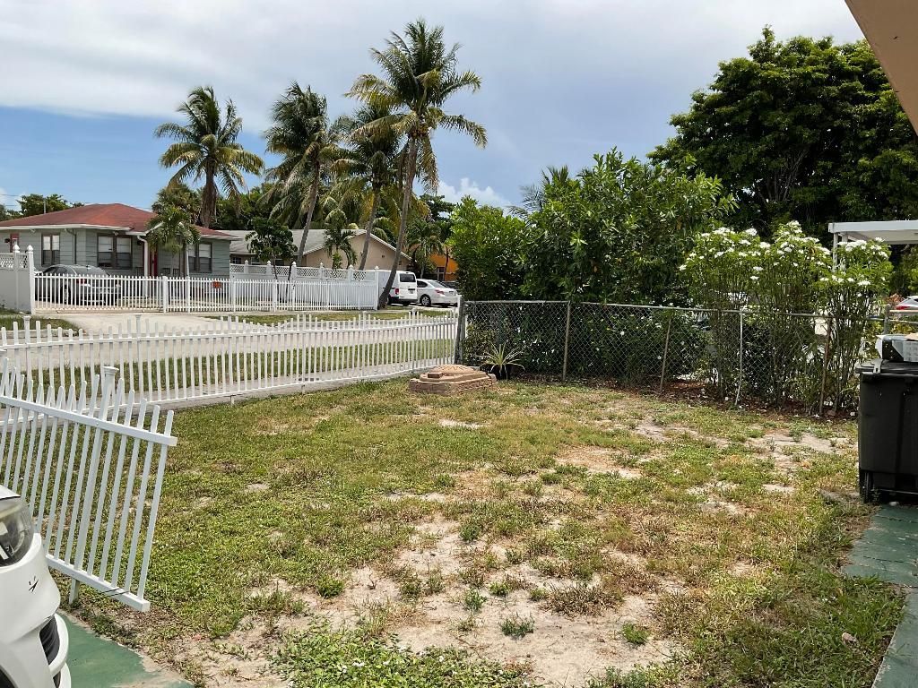 2100 Mercer Avenue, West Palm Beach, FL 33401 Photo