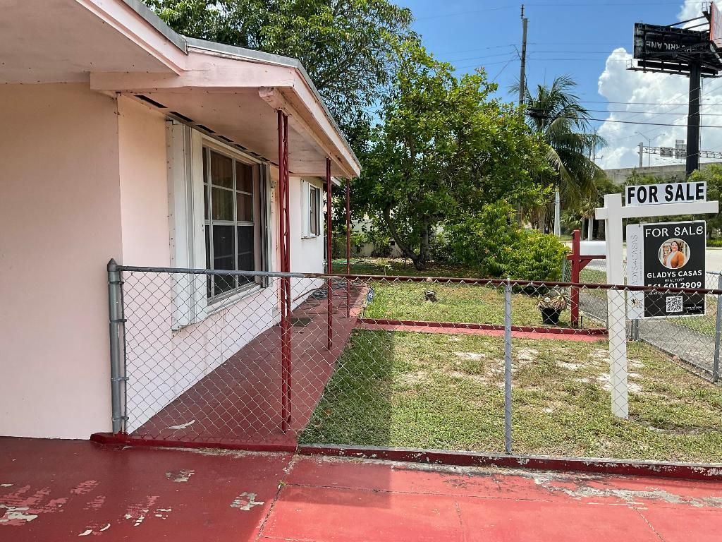 2100 Mercer Avenue, West Palm Beach, FL 33401 Photo