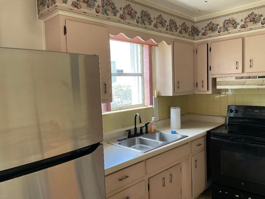 2100 Mercer Avenue, West Palm Beach, FL 33401 Photo