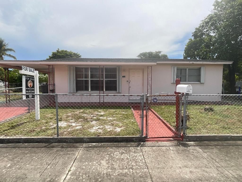 2100 Mercer Avenue, West Palm Beach, FL 33401 Photo