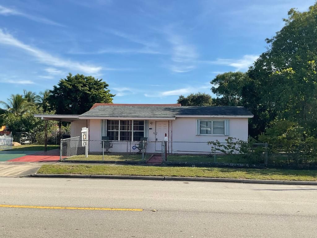 2100 Mercer Avenue, West Palm Beach, FL 33401 Photo