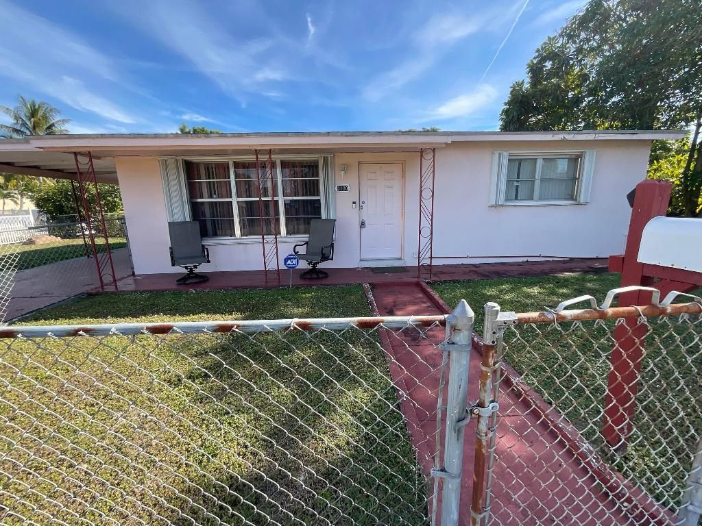 2100 Mercer Avenue, West Palm Beach, FL 33401 Photo