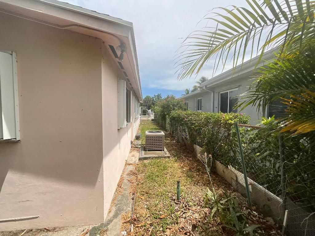 2100 Mercer Avenue, West Palm Beach, FL 33401 Photo