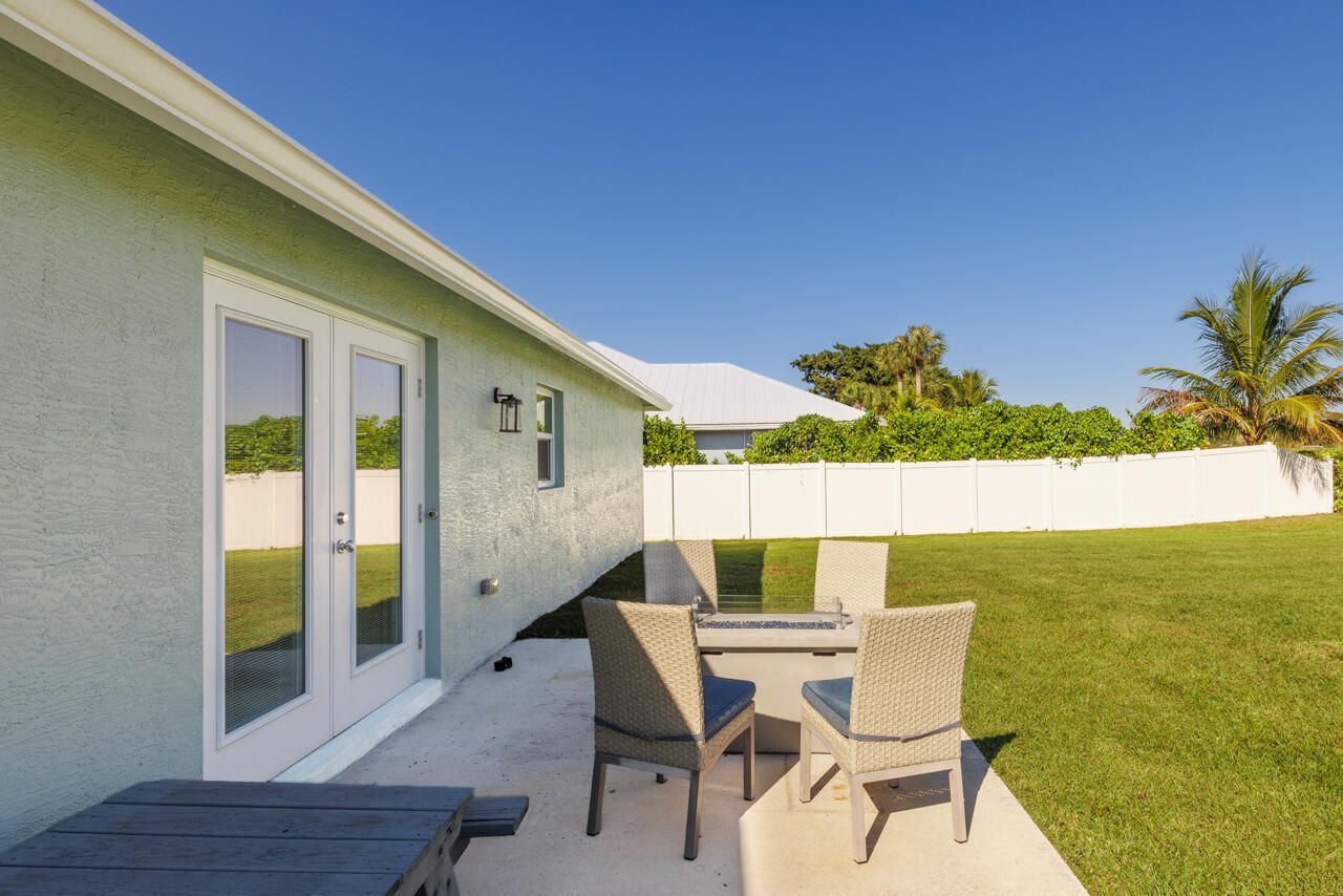 2213 SW Salmon Road, Port Saint Lucie, FL 34953 Photo