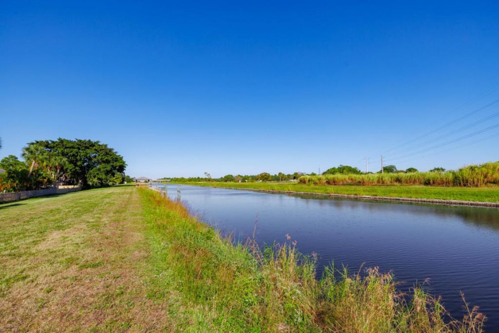 2213 SW Salmon Road, Port Saint Lucie, FL 34953 Photo