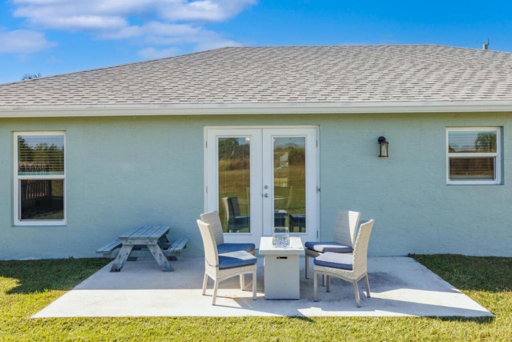 2213 SW Salmon Road, Port Saint Lucie, FL 34953 Photo