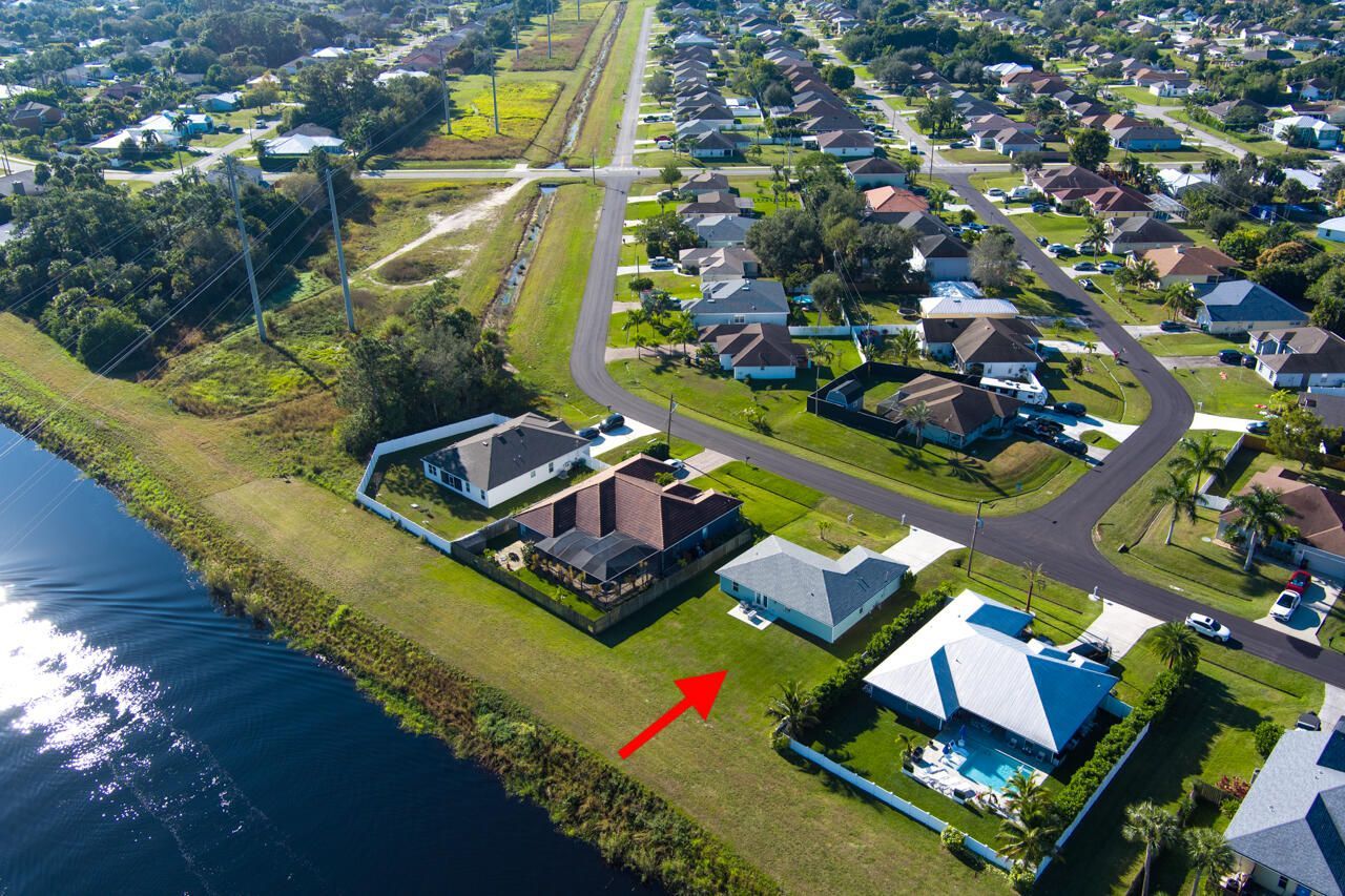 2213 SW Salmon Road, Port Saint Lucie, FL 34953 Photo