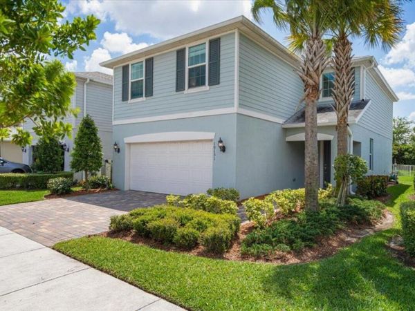 10131 SW Captiva Drive, Port St. Lucie, FL 34987