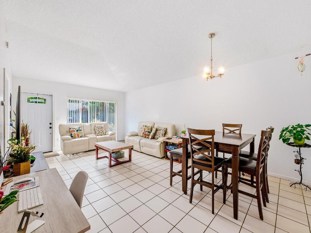 10381 SW 205th Terrace, Cutler Bay, FL 33189 Photo