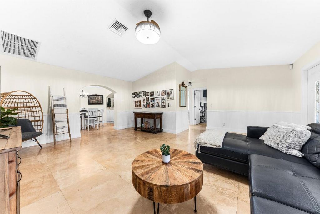 6567 Cindi Lane, Greenacres, FL 33467 Photo