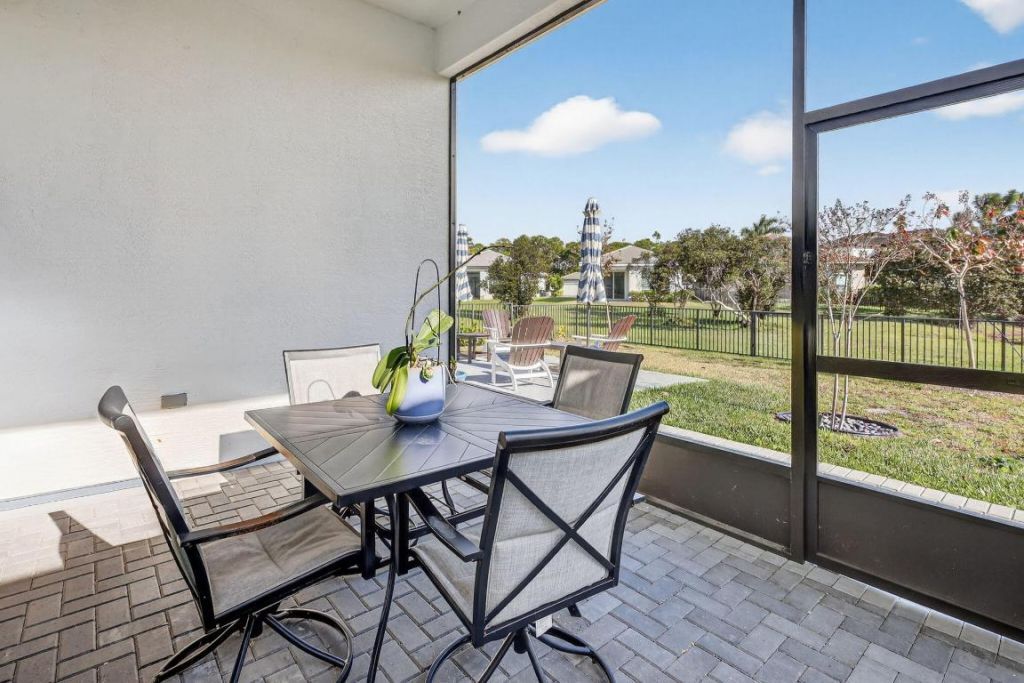 180 SE Via Bisento, Port Saint Lucie, FL 34952 Photo