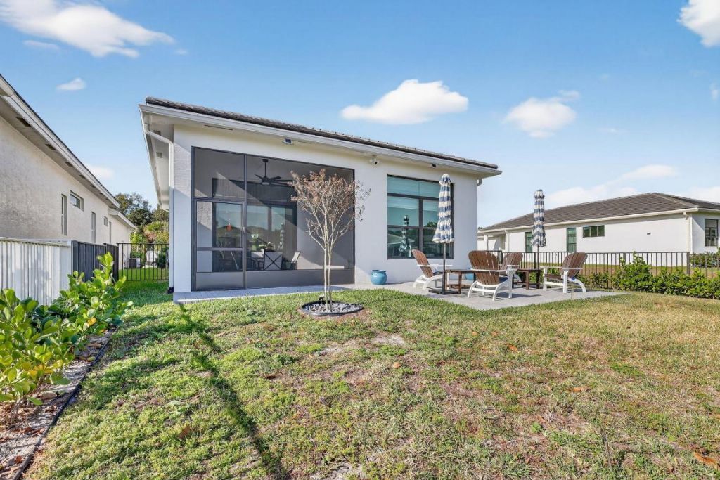 180 SE Via Bisento, Port Saint Lucie, FL 34952 Photo