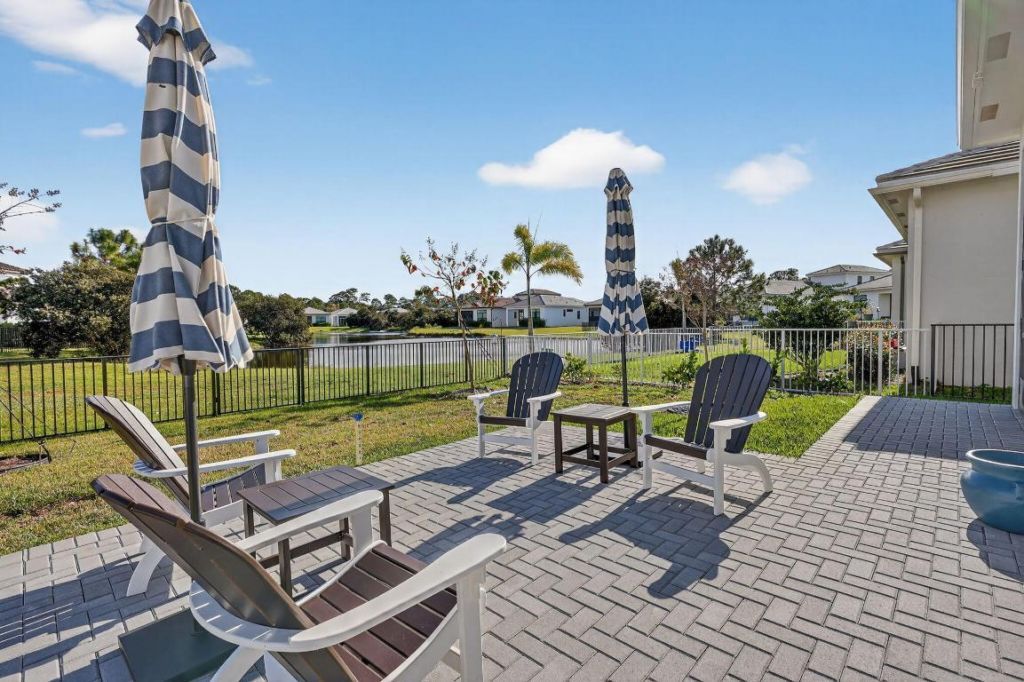 180 SE Via Bisento, Port Saint Lucie, FL 34952 Photo