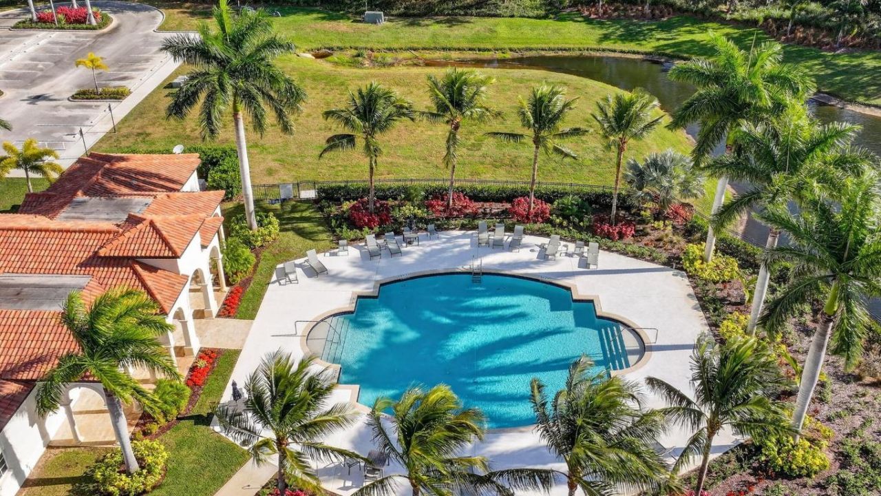 180 SE Via Bisento, Port Saint Lucie, FL 34952 Photo