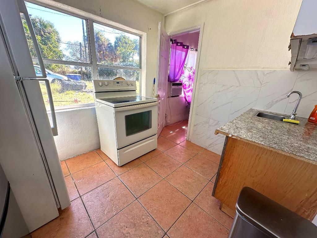 602 S 6th Street, Fort Pierce, FL 34950 Photo