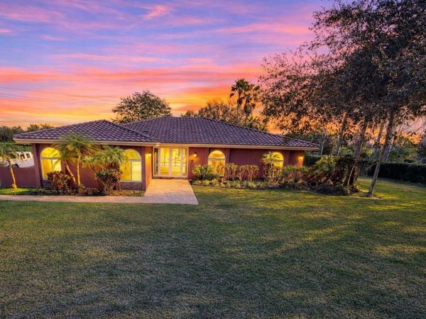 3290 SW 131st Ter, Davie, FL 33330