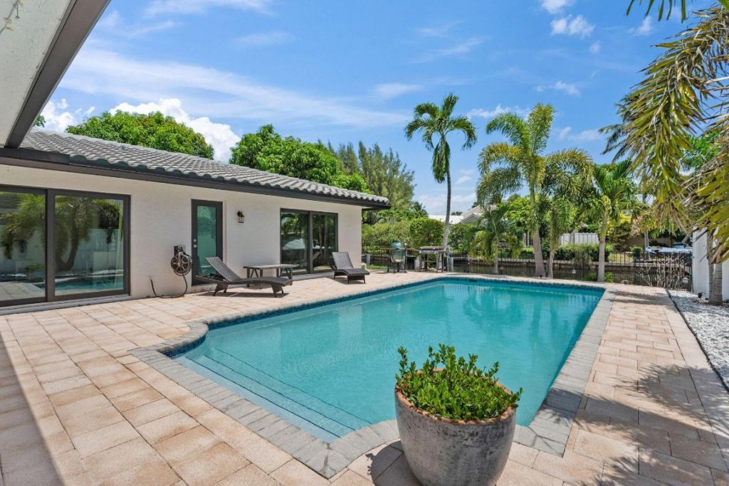 5570 NE 26 Avenue, Fort Lauderdale, FL 33308 Photo