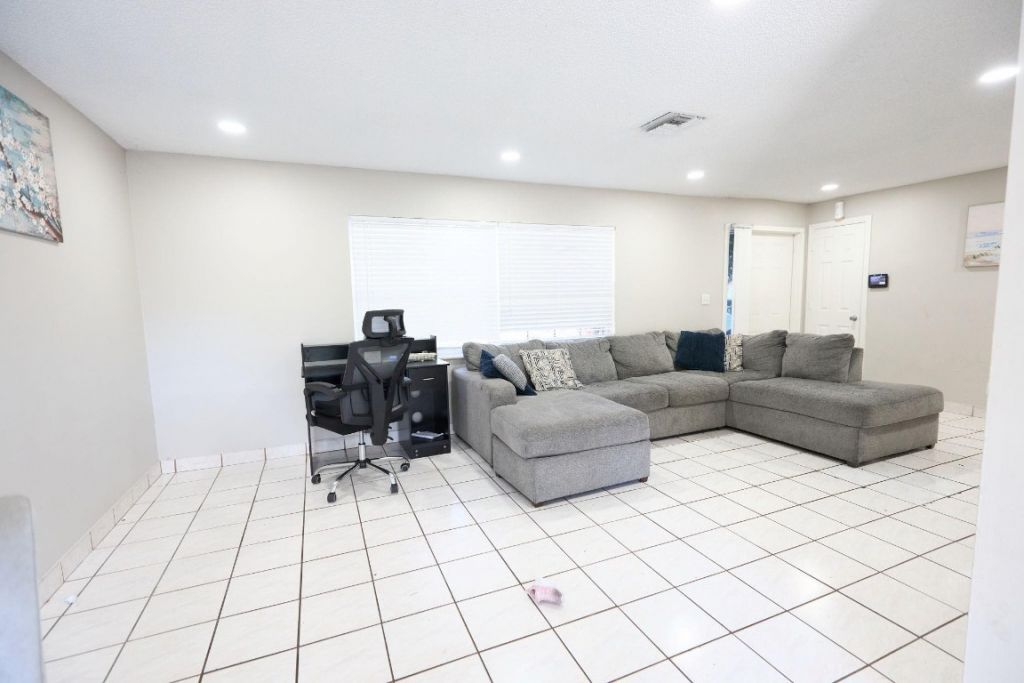 6597 Salem Street, North Lauderdale, FL 33068 Photo