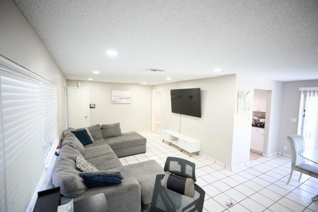 6597 Salem Street, North Lauderdale, FL 33068 Photo