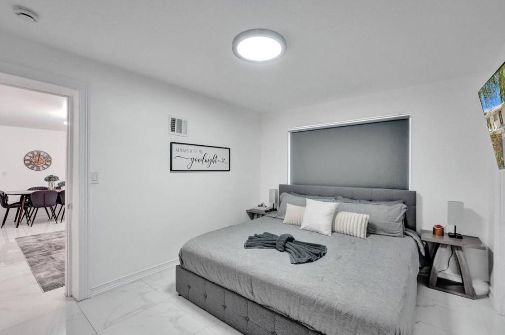 2001 Washington Street, Hollywood, FL 33020 Photo