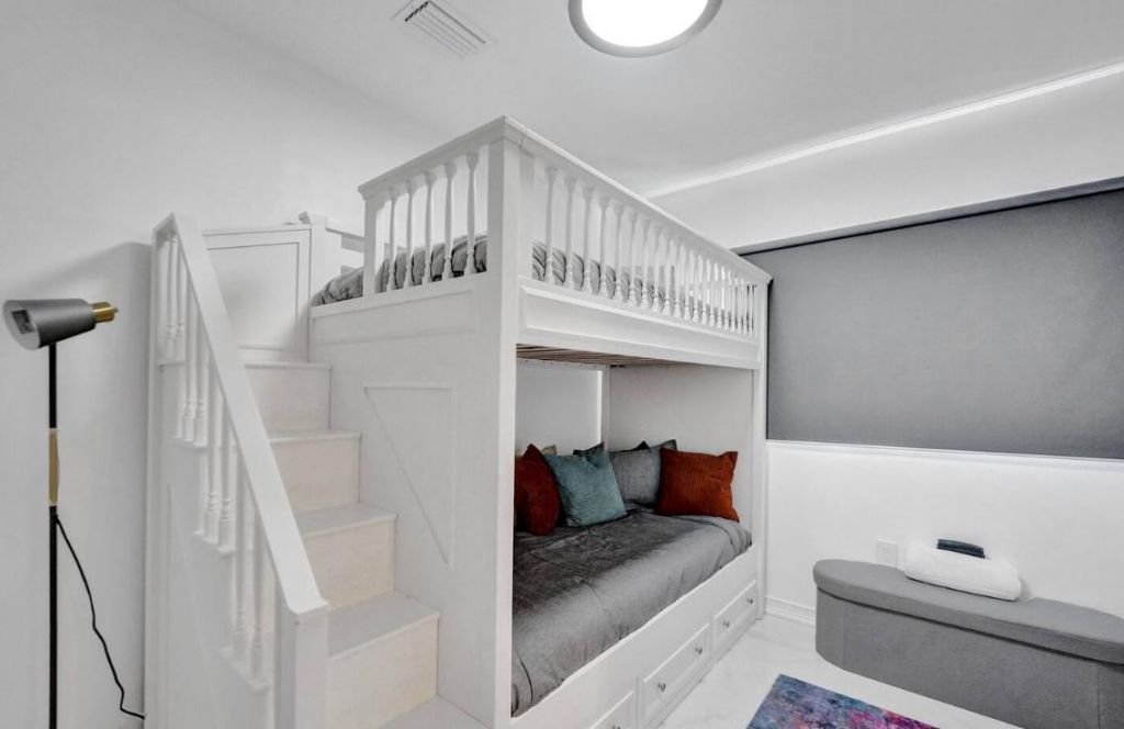 2001 Washington Street, Hollywood, FL 33020 Photo